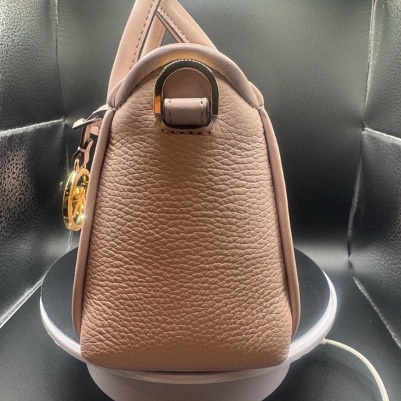 NWT Michael Kors Powder Blush Purse - Picture 3 of 11